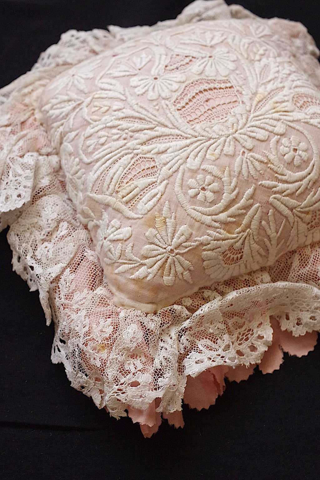 アンティークレース/dentelle ancien/antique lace/プチクッション .FR a l'epoque