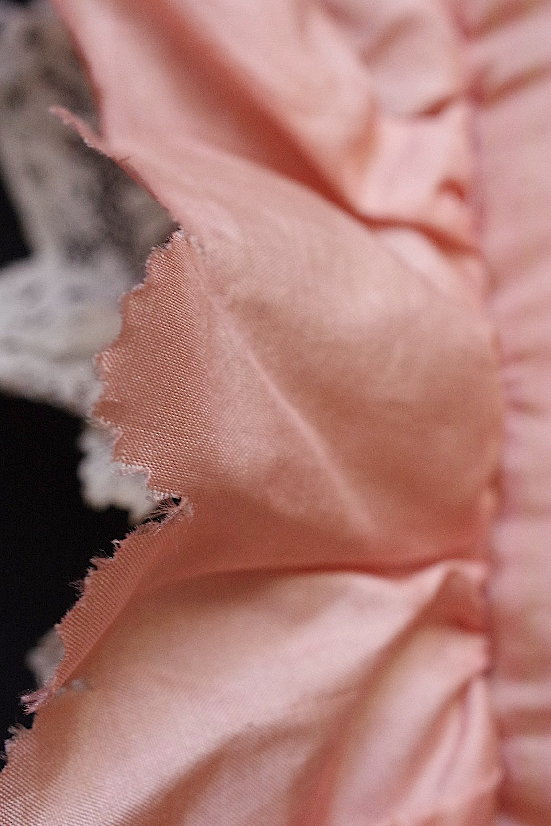 アンティークレース/dentelle ancien/antique lace/プチクッション .FR a l'epoque