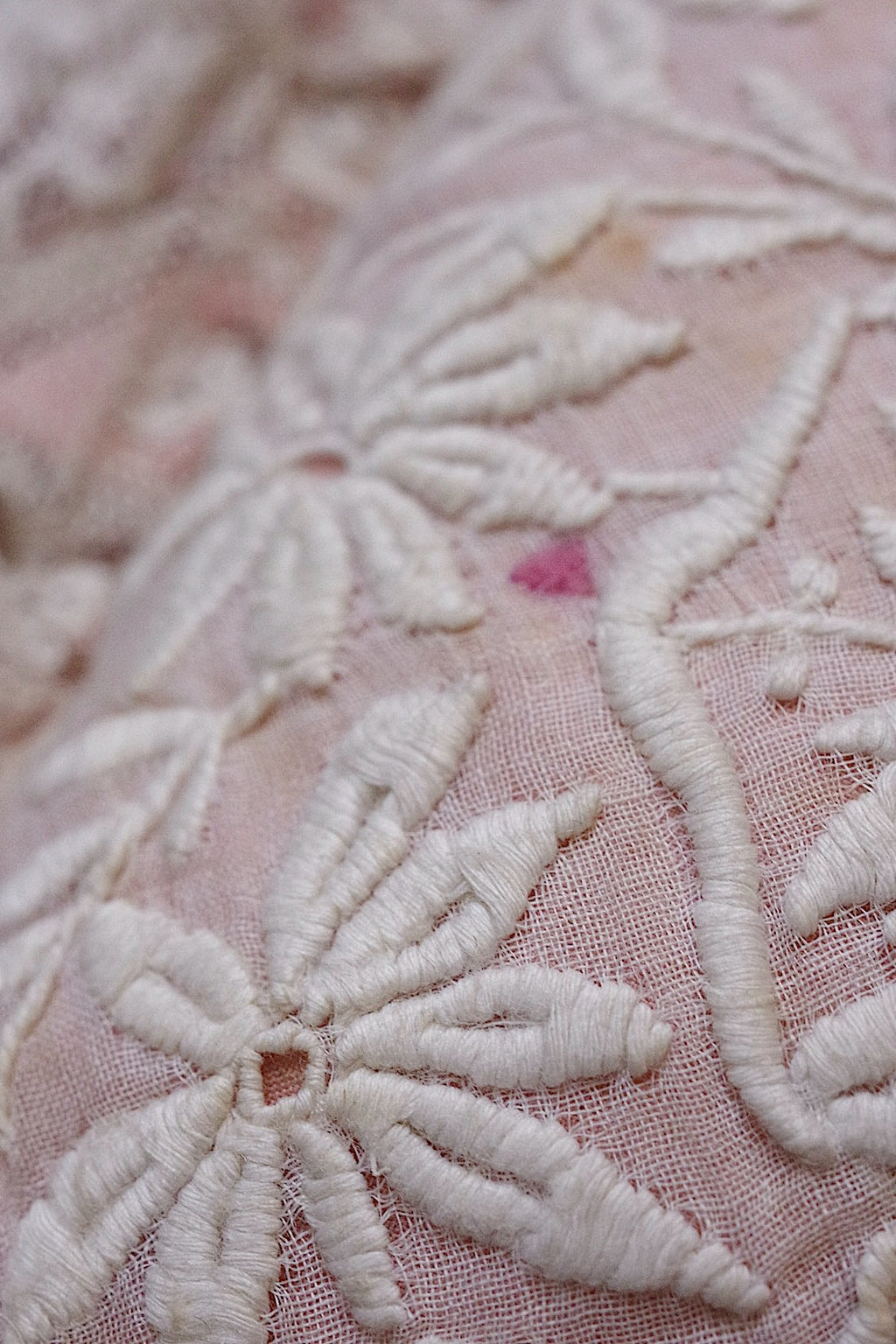 アンティークレース/dentelle ancien/antique lace/プチクッション .FR a l'epoque