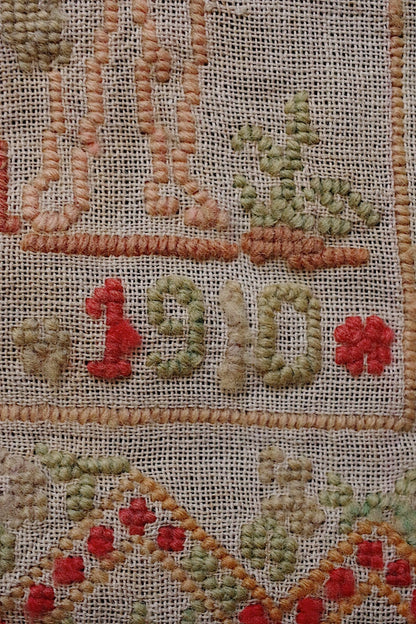 アンティーク刺繍/brodrie ancien/antique stitch embroidery/ .FR a l'epoque