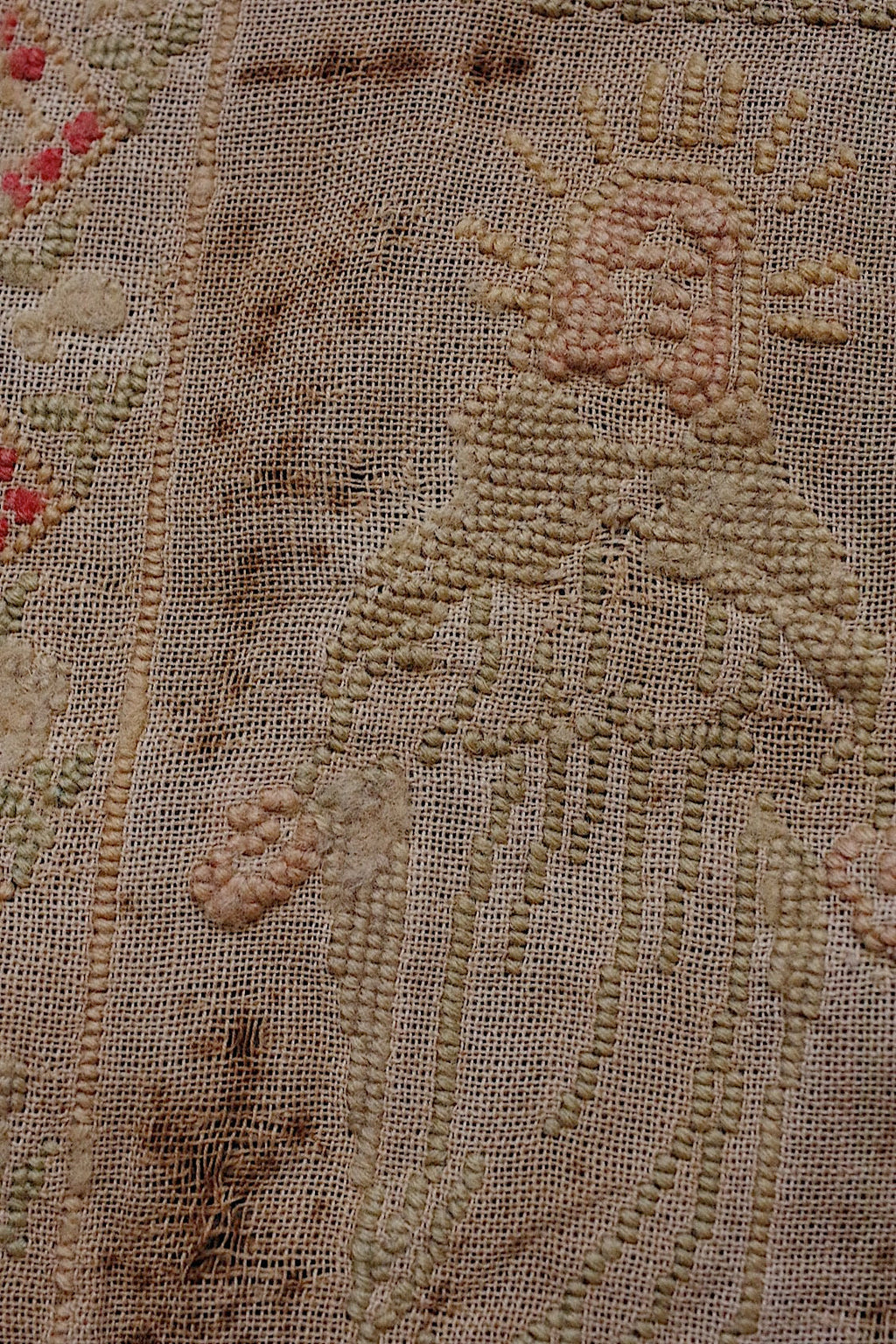 アンティーク刺繍/brodrie ancien/antique stitch embroidery/ .FR a l'epoque
