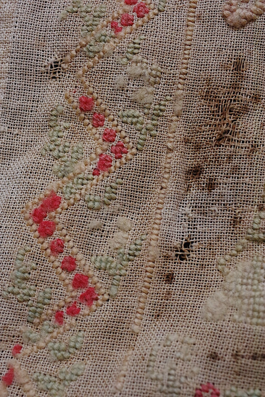 アンティーク刺繍/brodrie ancien/antique stitch embroidery/ .FR a l'epoque