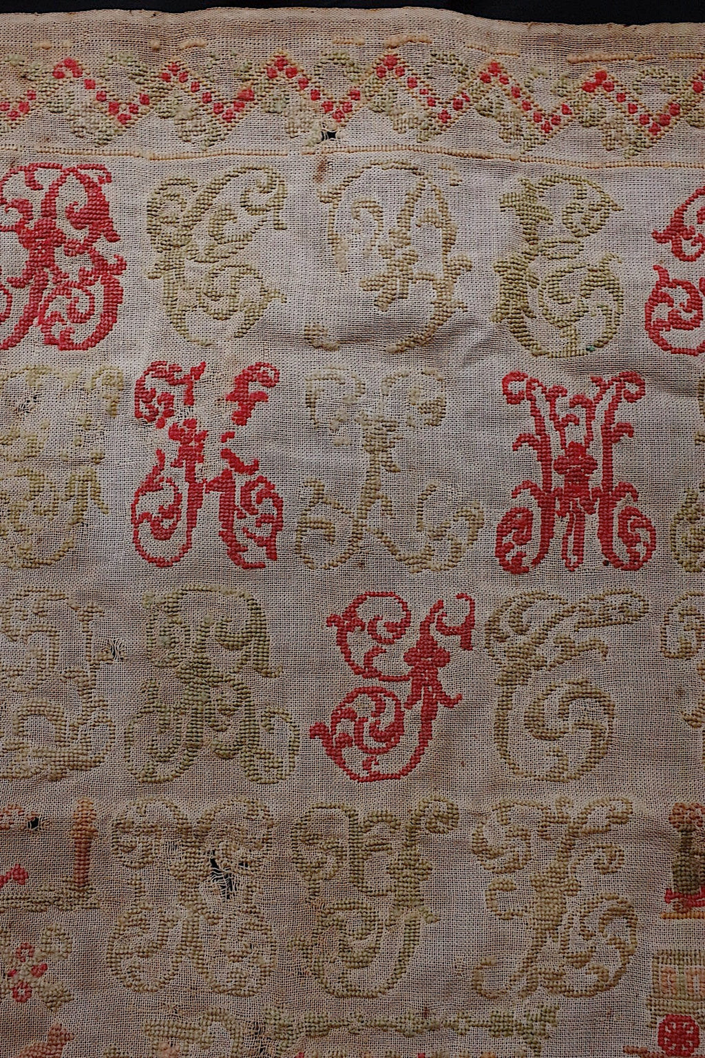 アンティーク刺繍/brodrie ancien/antique stitch embroidery/ .FR a l'epoque