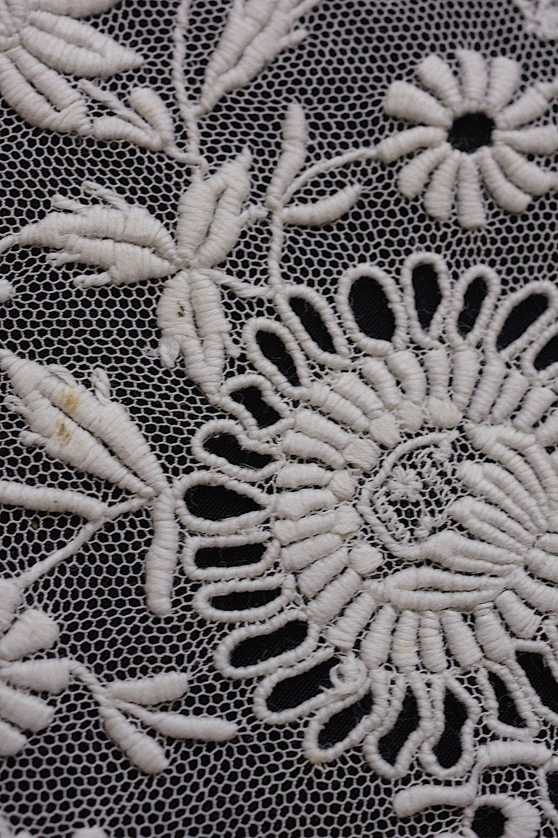 アンティークレース/dentelle ancien/antique lace/刺繍 .FR a l'epoque