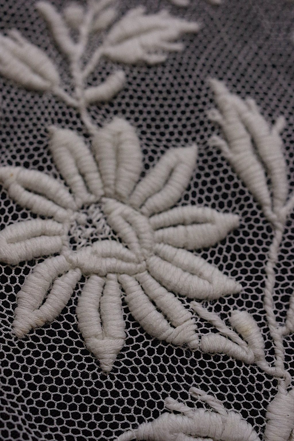 アンティークレース/dentelle ancien/antique lace/刺繍 .FR a l'epoque