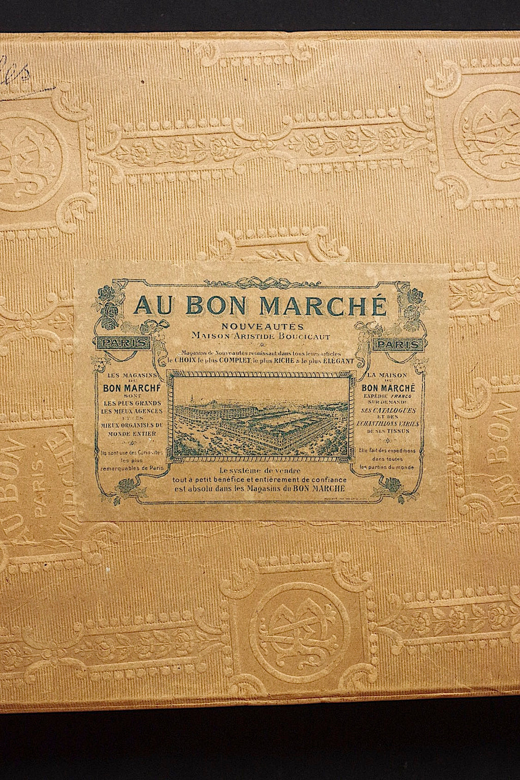 アンティークレース箱入り/dentelle ancienne/antique lace .FR a l'epoque