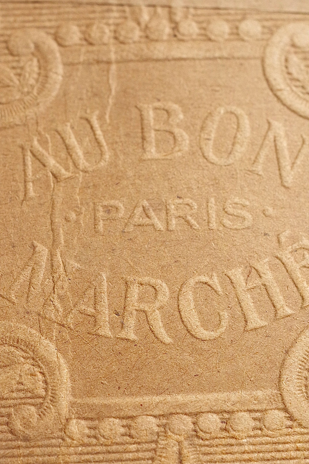 アンティークレース箱入り/dentelle ancienne/antique lace .FR a l'epoque