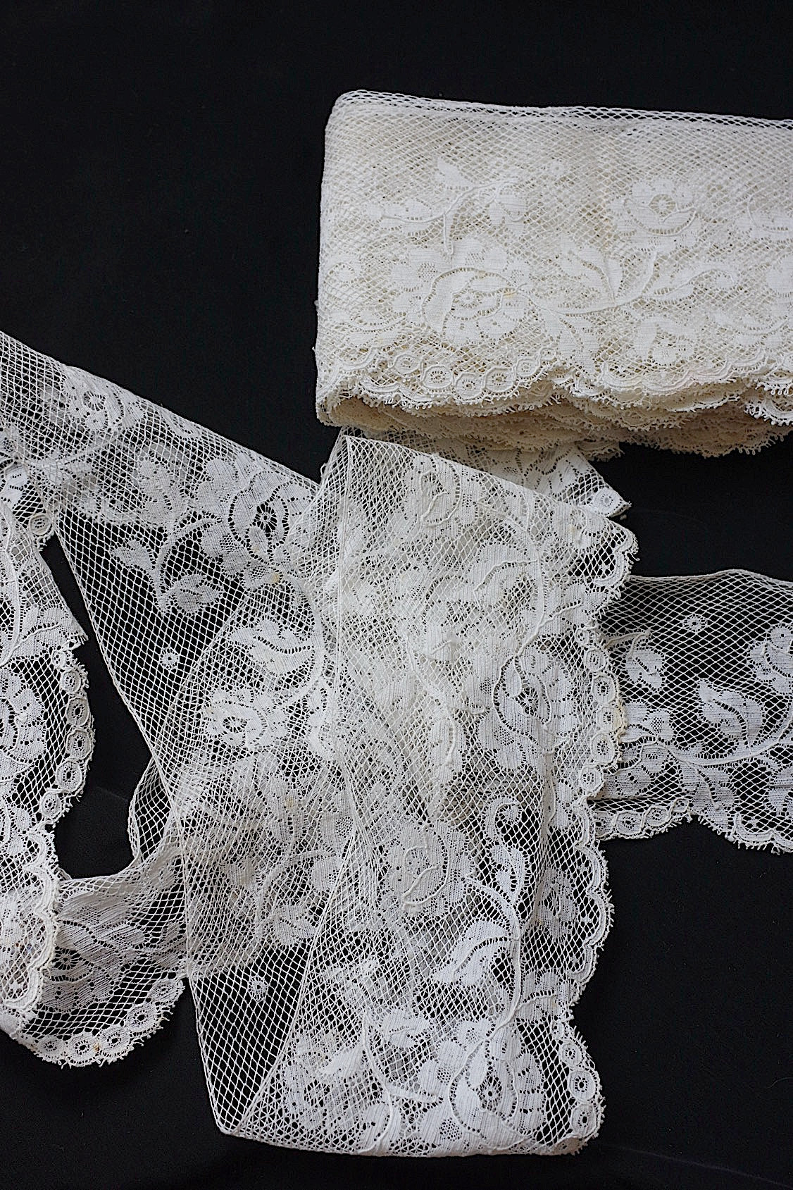 アンティークレース 720cm/dentelle ancienne/antique lace .FR a l'epoque