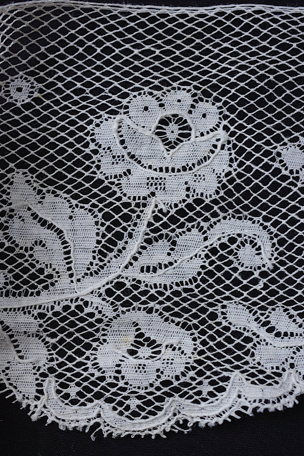 アンティークレース 720cm/dentelle ancienne/antique lace .FR a l'epoque