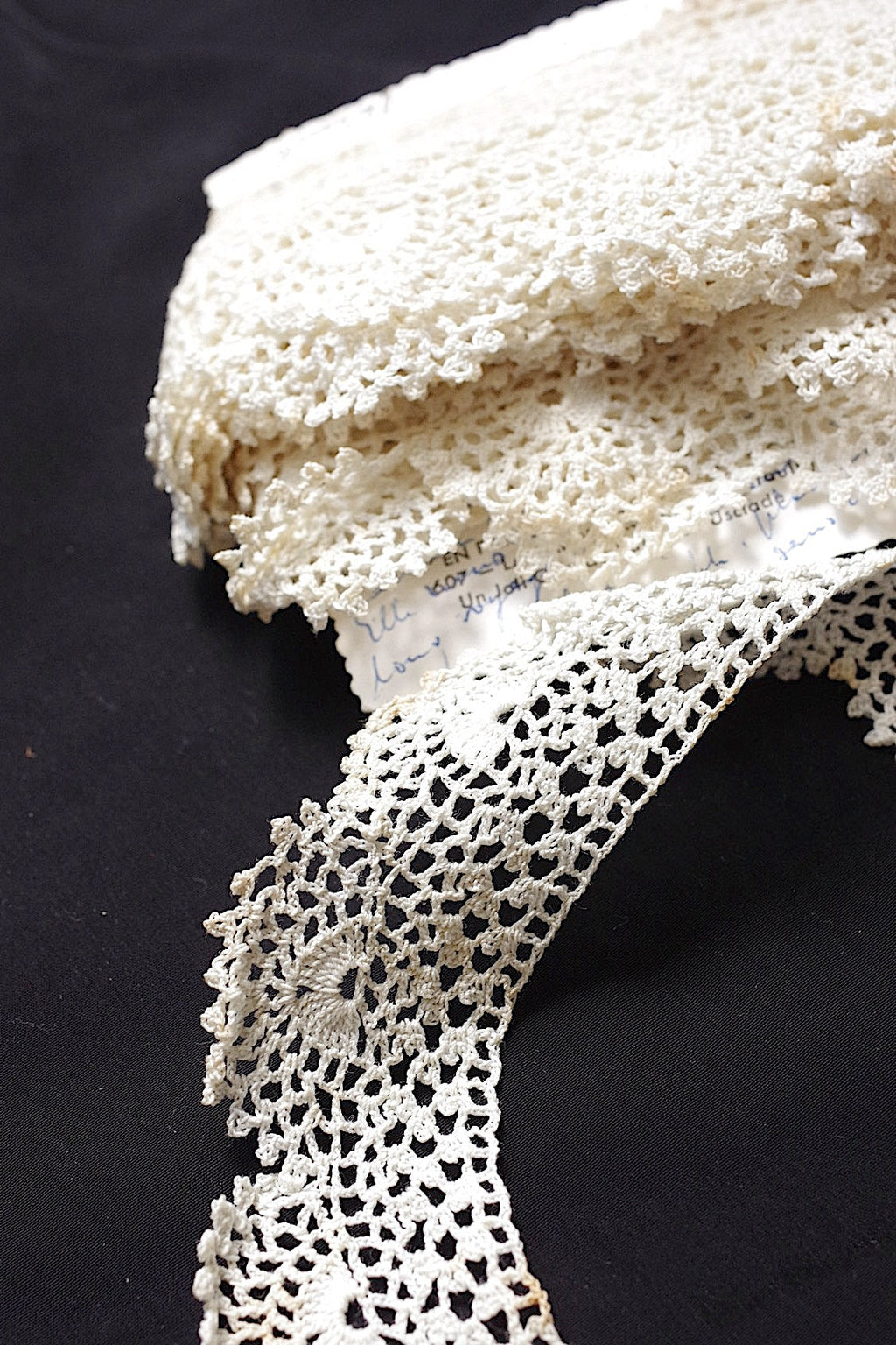 アンティークレース 600cm/dentelle ancienne/antique lace .FR a l'epoque