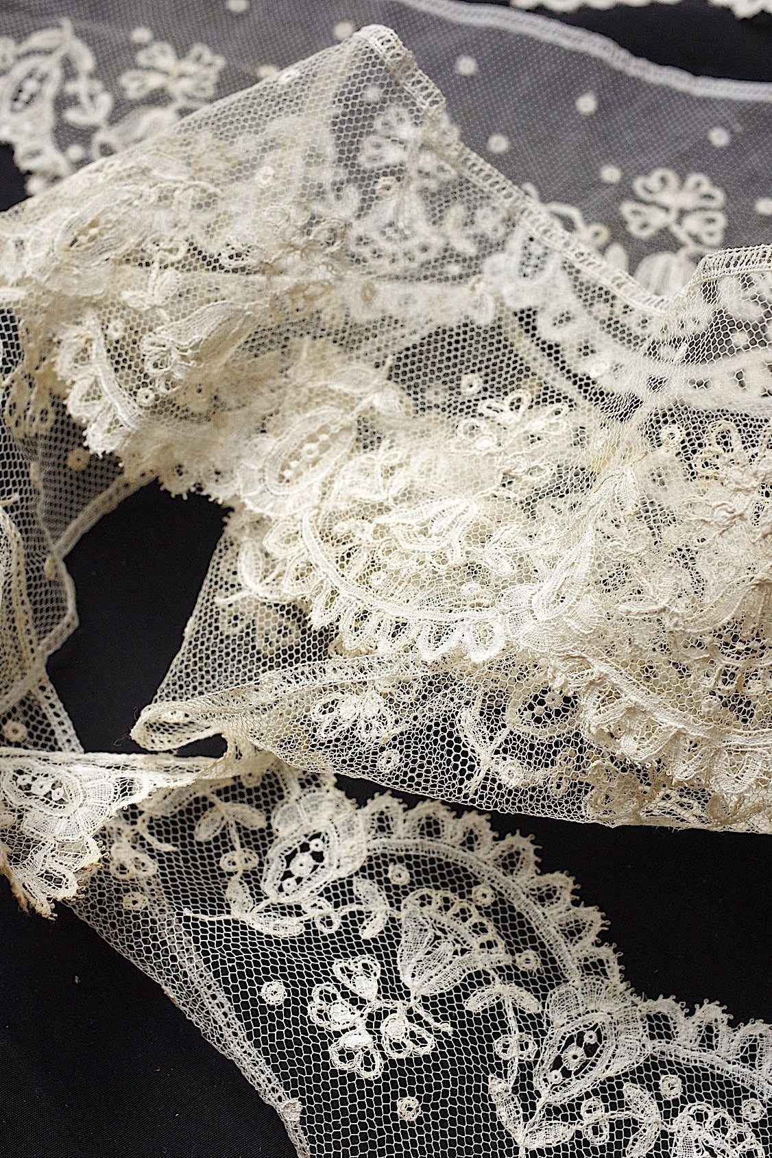 アンティークレース 155 45 47cm/dentelle ancienne/antique lace　 .FR a l'epoque