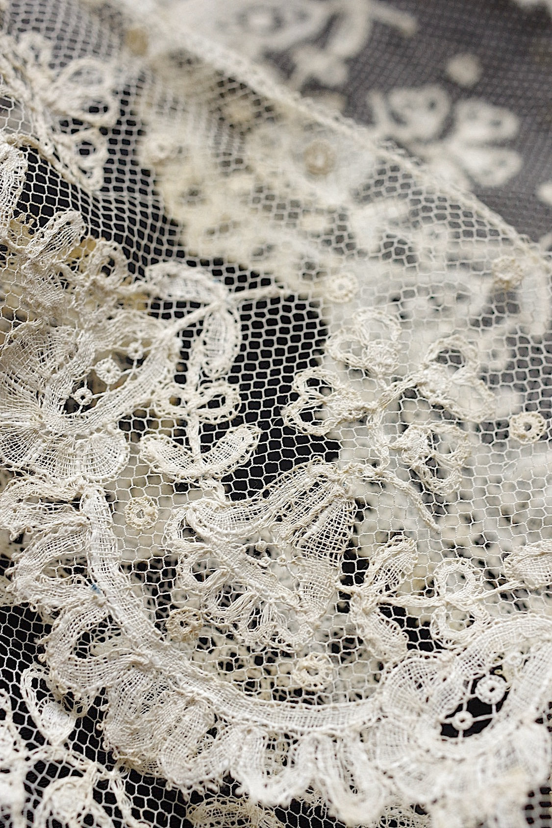 アンティークレース 155 45 47cm/dentelle ancienne/antique lace　 .FR a l'epoque