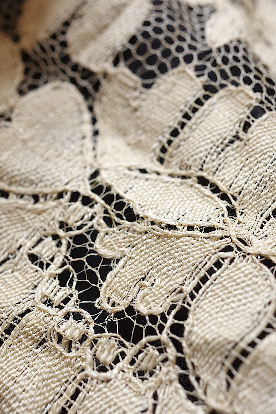 アンティークレース ブロンドレース/dentelle ancienne/antique lace .FR a l'epoque