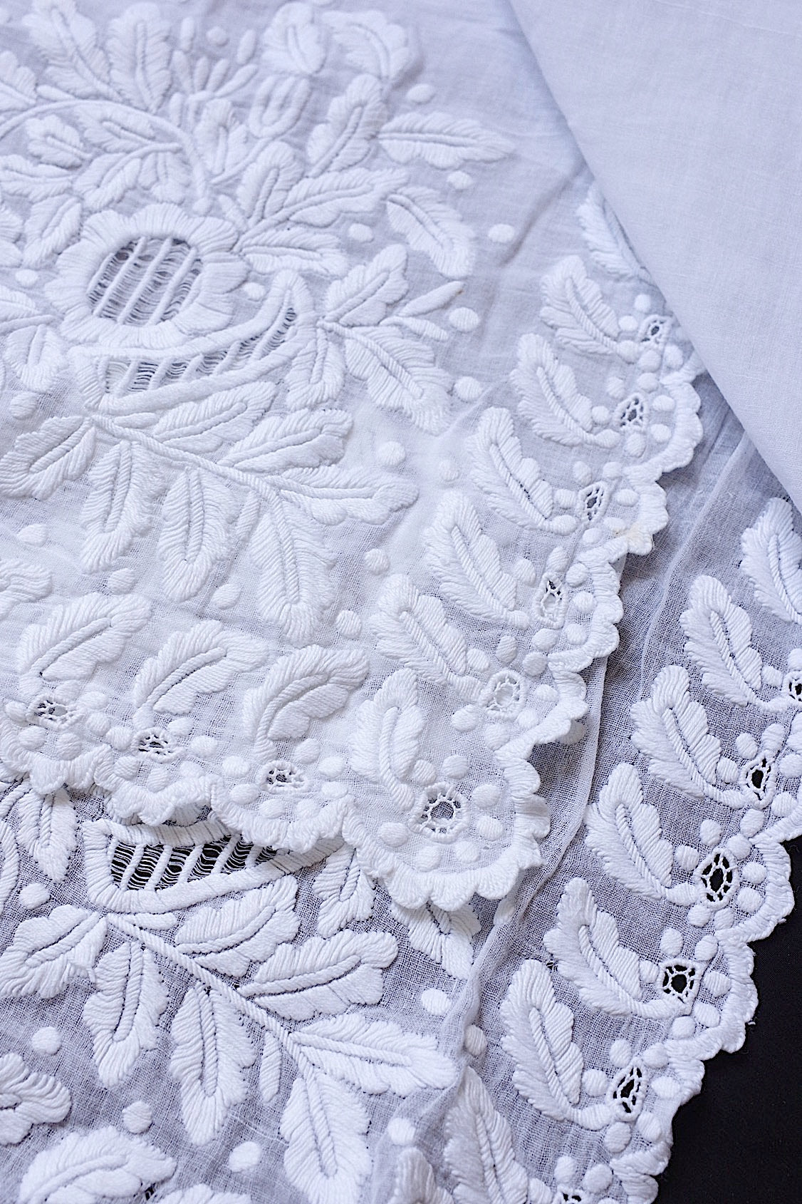 アンティークレース 刺繍　fichu/dentelle ancienne/antique lace .FR a l'epoque