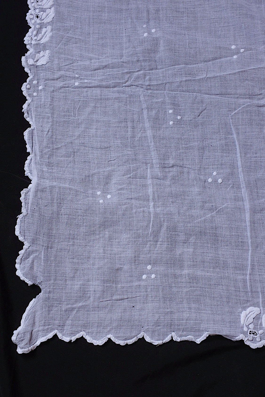 アンティークレース 刺繍　fichu/dentelle ancienne/antique lace .FR a l'epoque