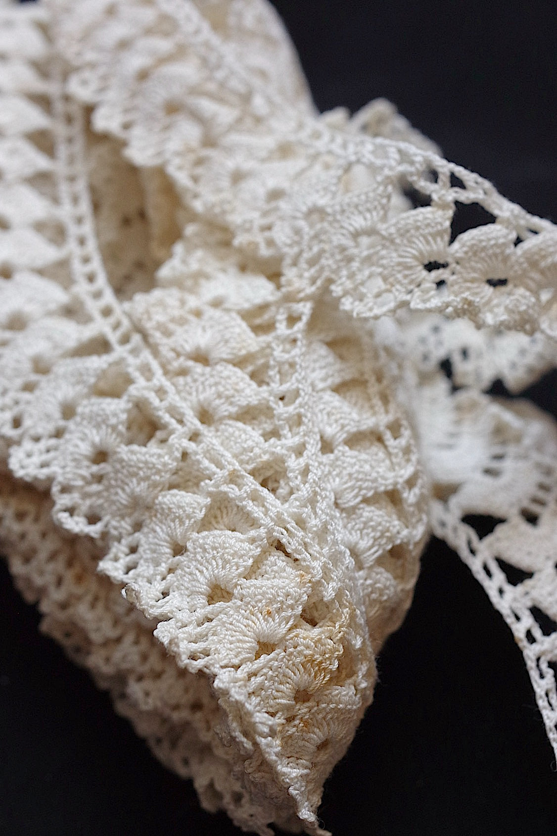 アンティークレース クロシェ２種/dentelle ancienne/antique lace .FR a l'epoque