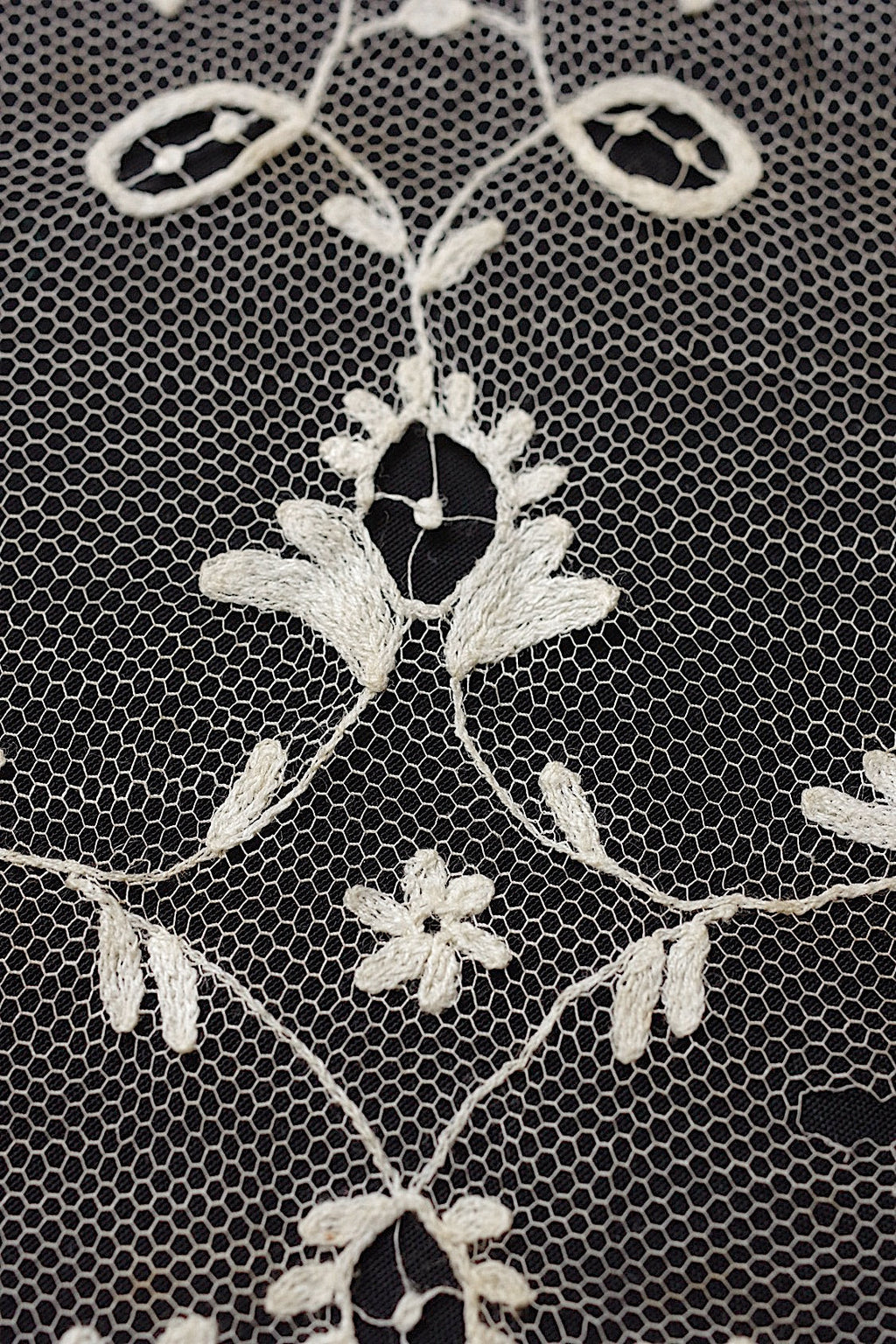 アンティークレース プラストロン＋ハギレ/dentelle ancienne/antique lace .FR a l'epoque