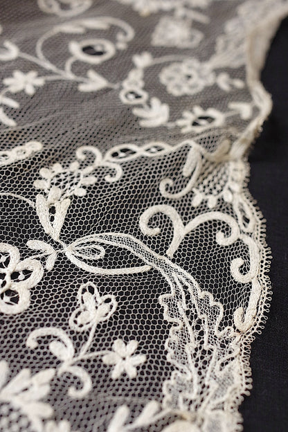 アンティークレース プラストロン＋ハギレ/dentelle ancienne/antique lace .FR a l'epoque