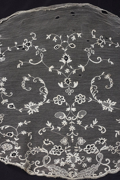 アンティークレース プラストロン＋ハギレ/dentelle ancienne/antique lace .FR a l'epoque
