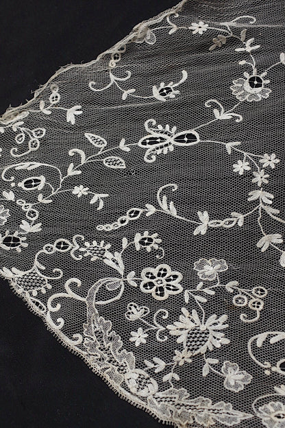 アンティークレース プラストロン＋ハギレ/dentelle ancienne/antique lace .FR a l'epoque