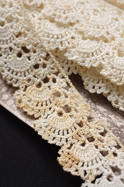 アンティークレース クロシェレース/dentelle ancienne/antique lace .FR a l'epoque