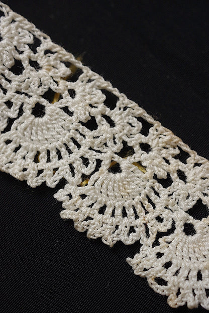 アンティークレース クロシェレース/dentelle ancienne/antique lace .FR a l'epoque