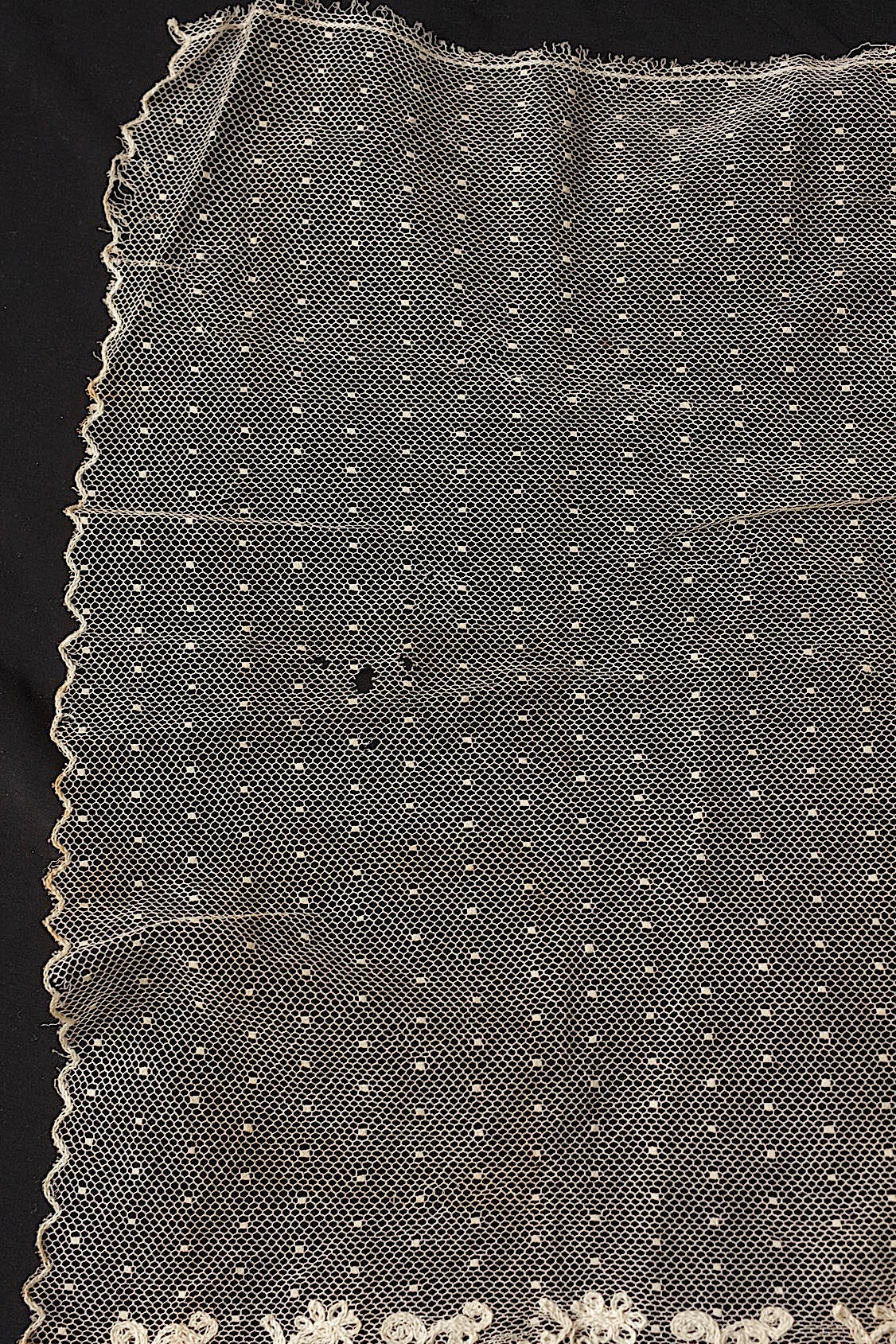 アンティークレースハギレ２種/dentelle ancienne/antique lace .FR a l'epoque