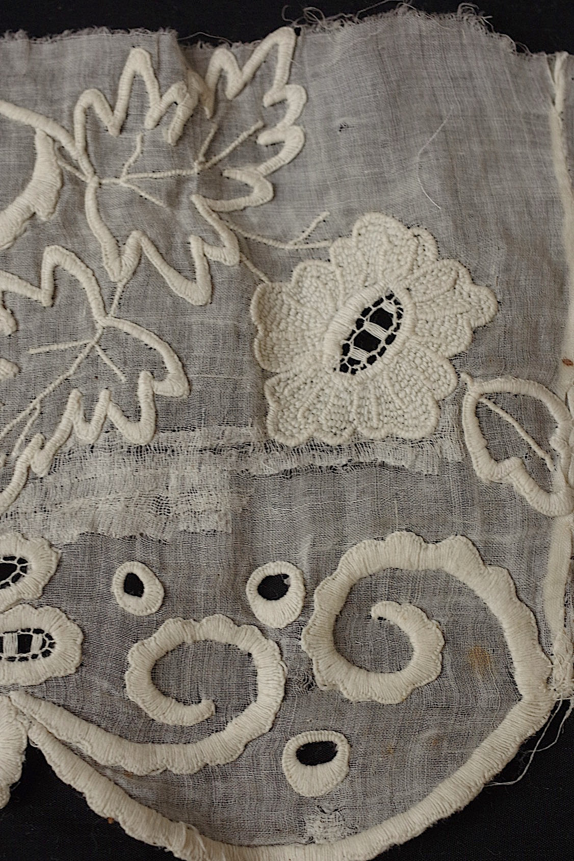 アンティークレース刺繍レース/dentelle ancienne/antique lace .FR a l'epoque