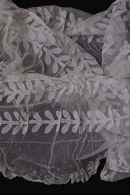 アンティークレースbas d'aube/dentelle ancienne/antique lace .FR a l'epoque