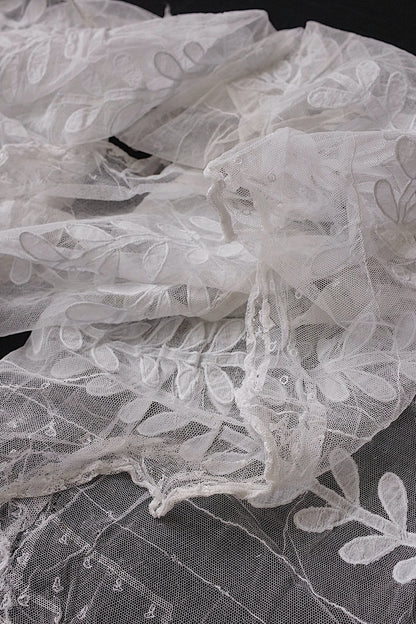 アンティークレースbas d'aube/dentelle ancienne/antique lace .FR a l'epoque