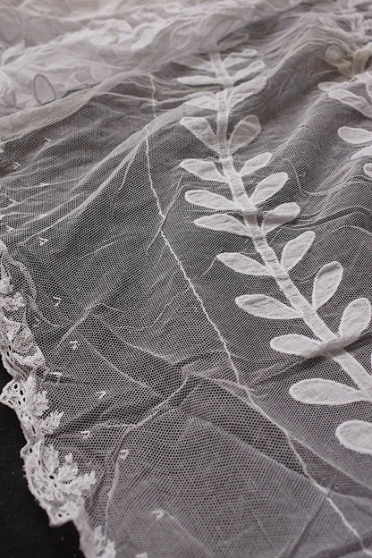 アンティークレースbas d'aube/dentelle ancienne/antique lace .FR a l'epoque