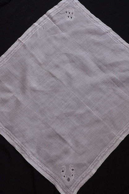 アンティーク刺繍ハンカチ/dentelle ancienne/antique lace .FR a l'epoque