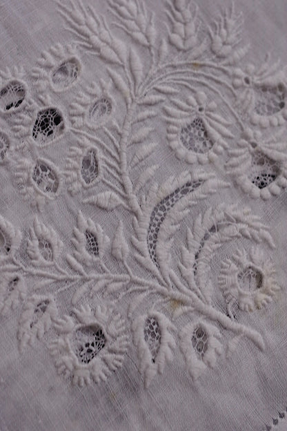 アンティーク刺繍ハンカチ/dentelle ancienne/antique lace .FR a l'epoque
