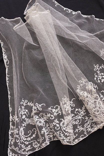 アンティークレースベール/dentelle ancienne/antique lace .FR a l'epoque