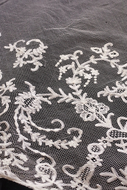 アンティークレースベール/dentelle ancienne/antique lace .FR a l'epoque