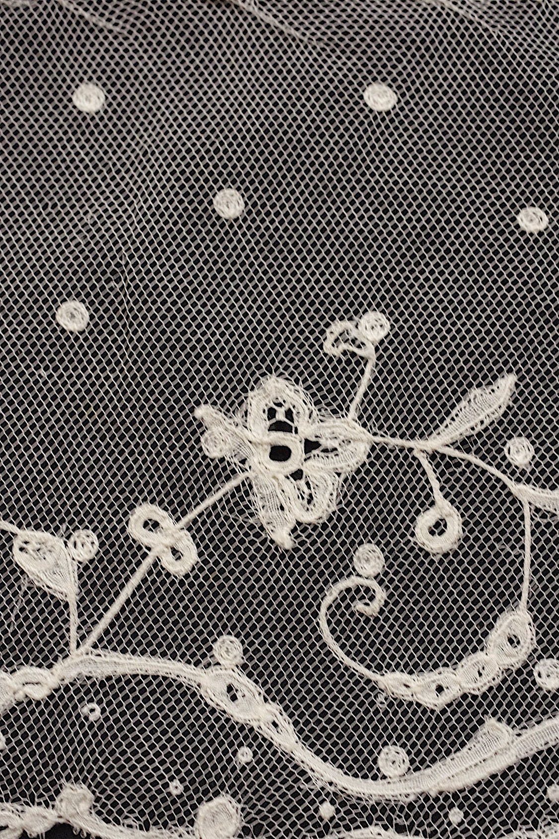 アンティークレース３種/dentelle ancienne/antique lace .FR a l'epoque