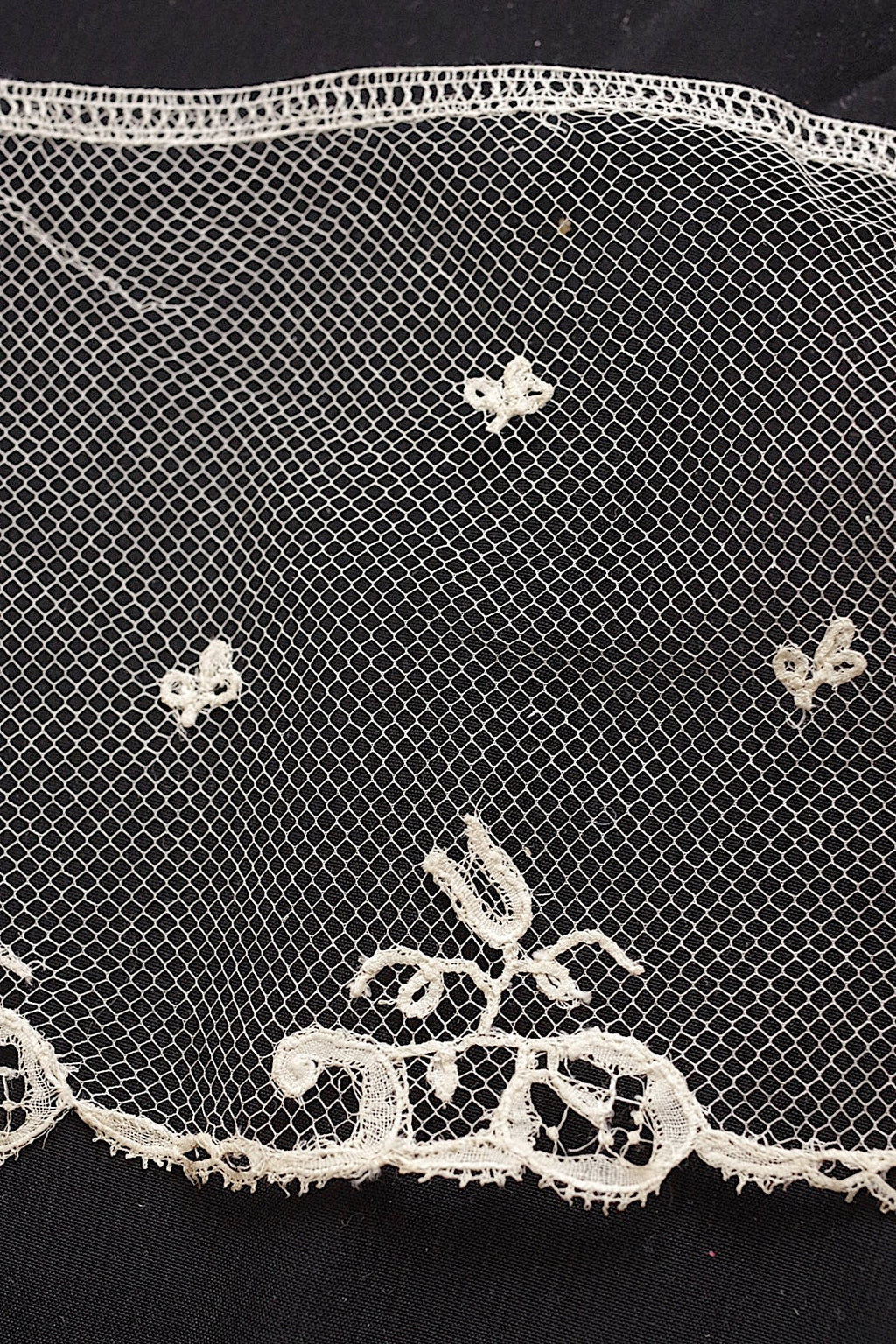 アンティークレース３種/dentelle ancienne/antique lace .FR a l'epoque