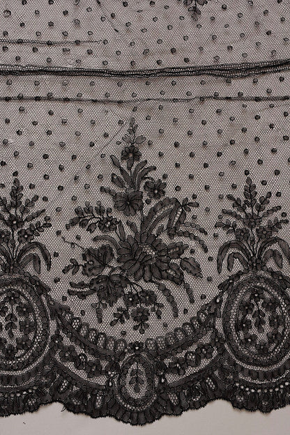 アンティークレースシャンティイ　lots2/dentelle ancienne/antique lace .FR a l'epoque