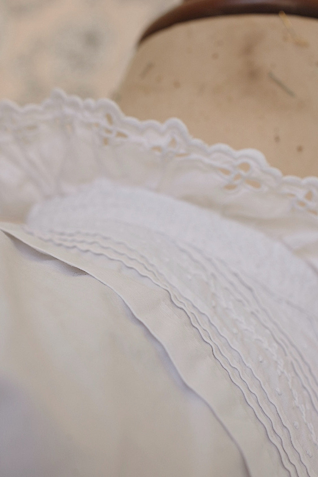 アンティークブラウス1/vêtement ancien/antique  blouse .FR a l'epoque