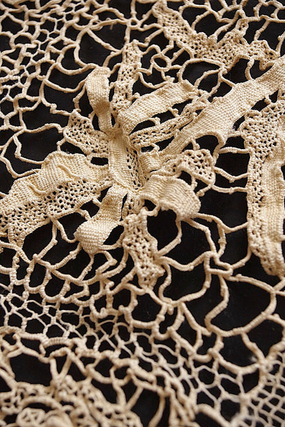 アンティーククロス/linge de maison/antique lace .FR a l'epoque