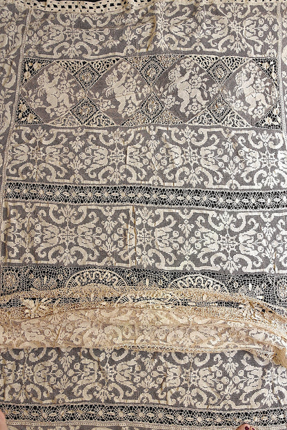 アンティーククロス/linge de maison/antique lace .FR a l'epoque