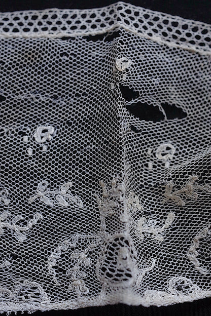 アンティークレース110cm 105cm/dentelle ancienne/antique lace .FR a l'epoque
