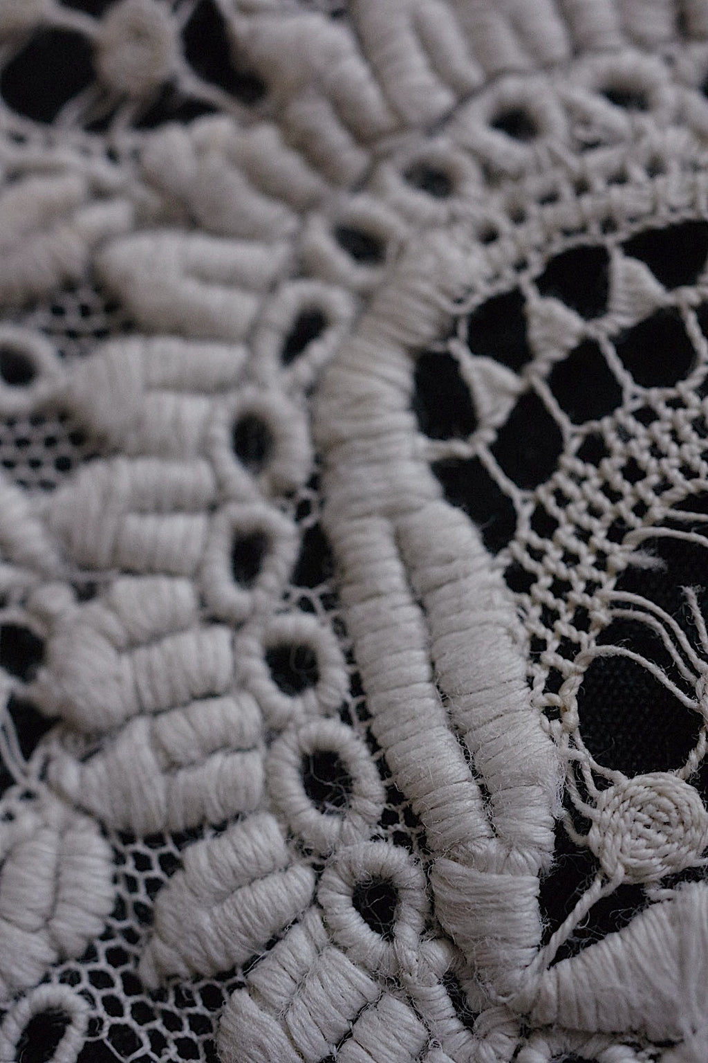 アンティークレース刺繍３種/dentelle ancienne/antique lace .FR a l'epoque