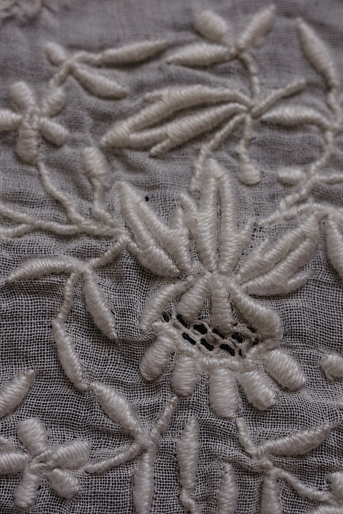 アンティークレース刺繍３種/dentelle ancienne/antique lace .FR a l'epoque