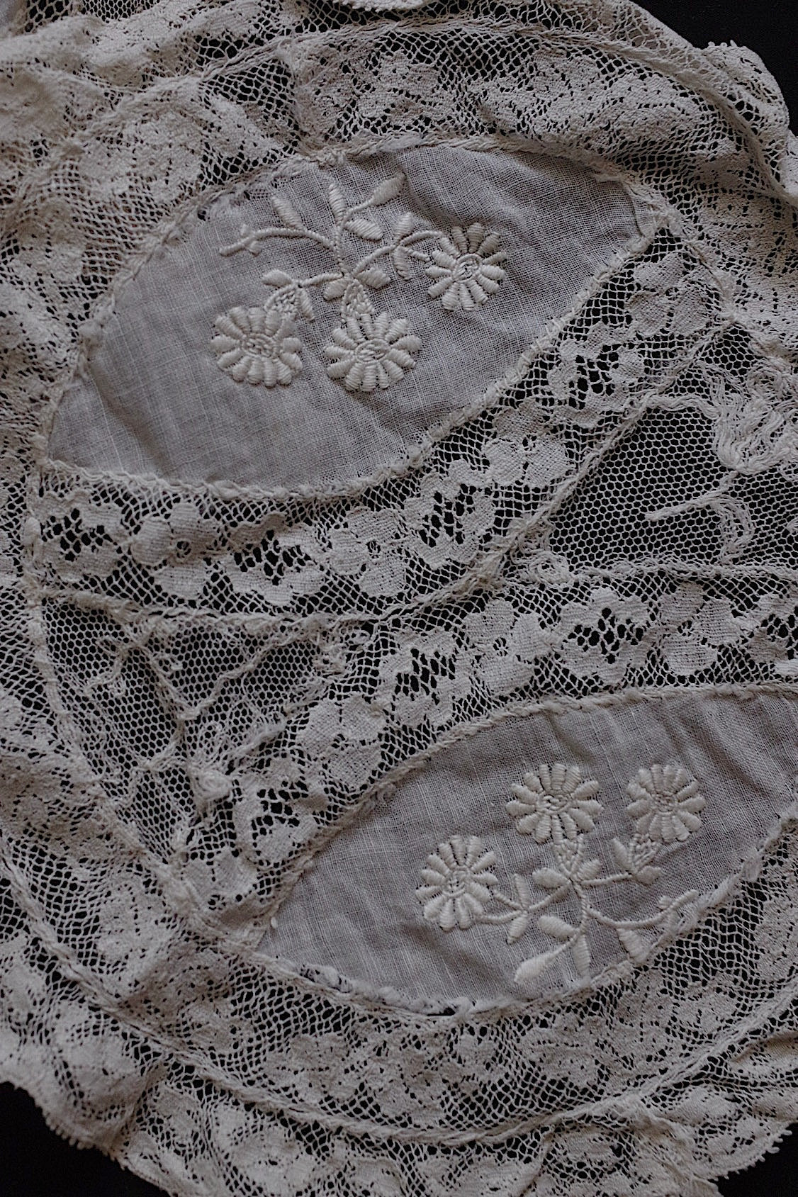 アンティークレース刺繍３種/dentelle ancienne/antique lace .FR a l'epoque