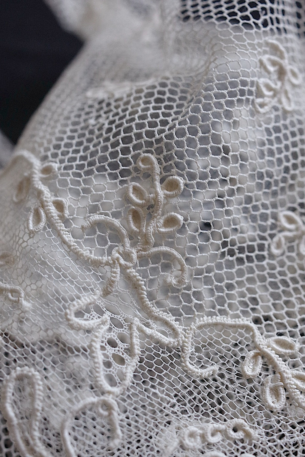 アンティークレースアランソン/dentelle ancienne/antique lace .FR a l'epoque