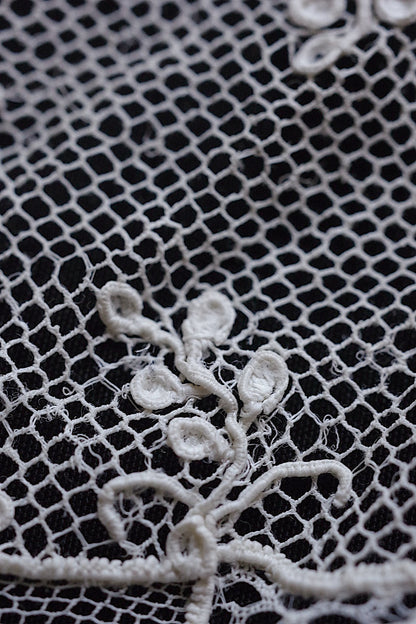 アンティークレースアランソン/dentelle ancienne/antique lace .FR a l'epoque