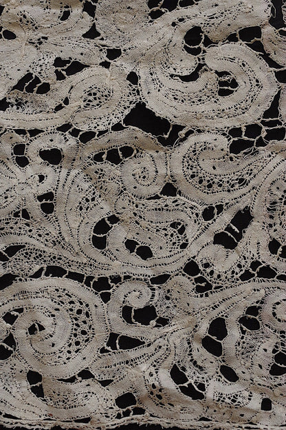 アンティークレースホニトン　ミラネーズ/dentelle ancienne/antique lace .FR a l'epoque