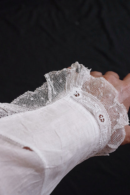 アンティークレース袖/dentelle ancienne/antique lace .FR a l'epoque