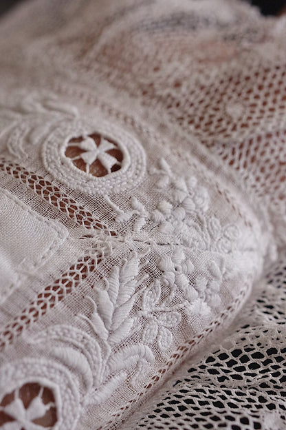 アンティークレース袖/dentelle ancienne/antique lace .FR a l'epoque